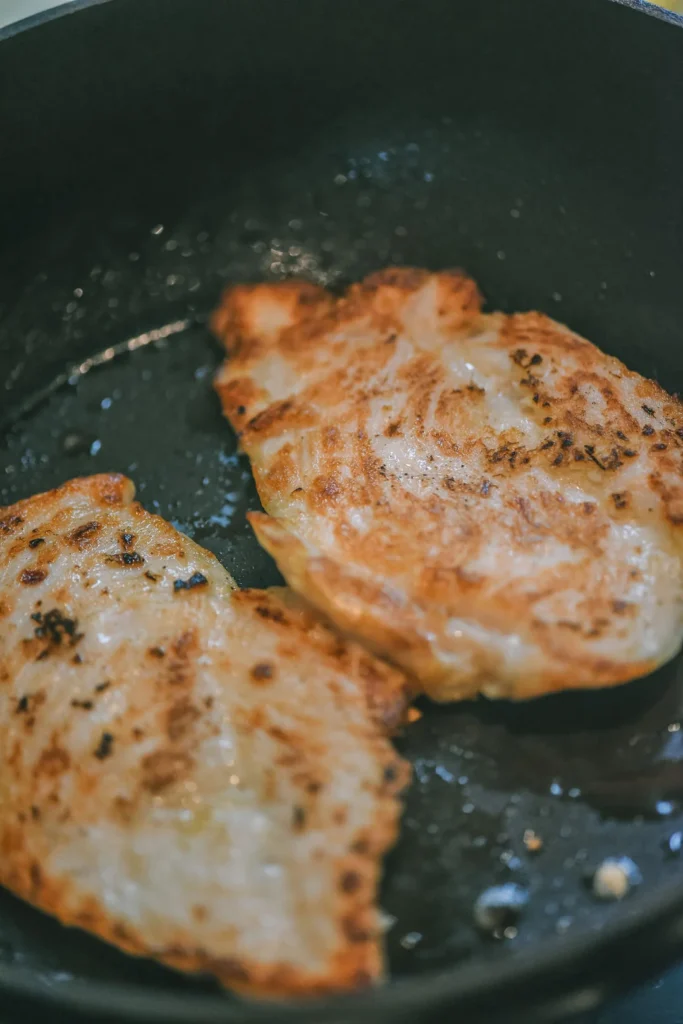 Homemade Nutritious Breakfast | Mayo Pan-Seared Chicken Breast Sandwich