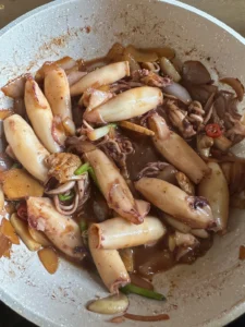 Stir-fried Squid with Onion Soy Sauce