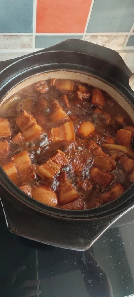 Homestyle Braised Pork Belly (Tender and Melt-in-Your-Mouth)