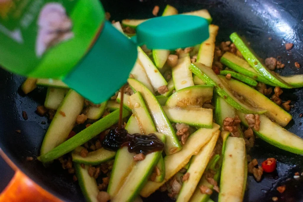 Stir-Fried Zucchini with Egg and Minced Pork