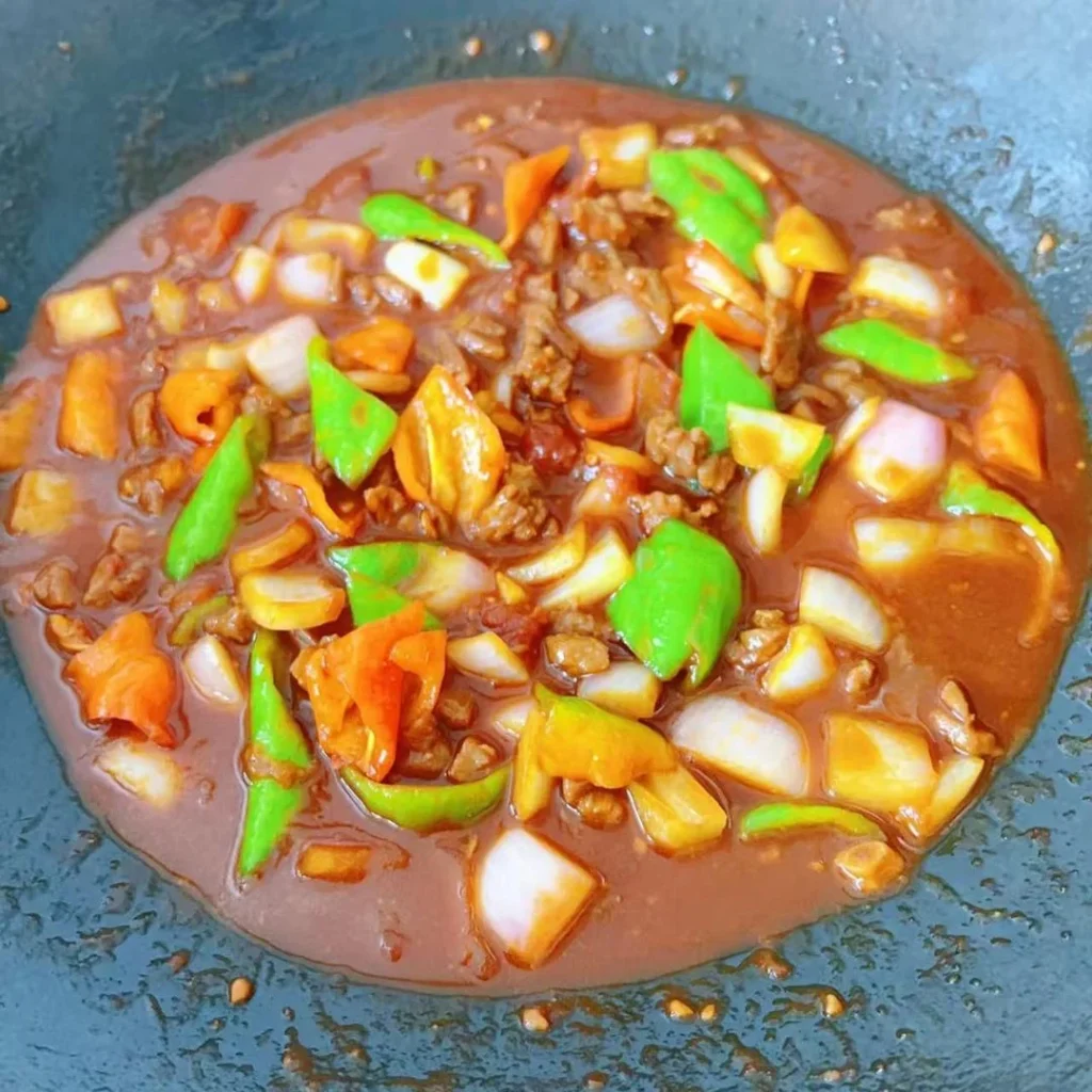 Beef Noodle Bowl with Stir-fried Topping