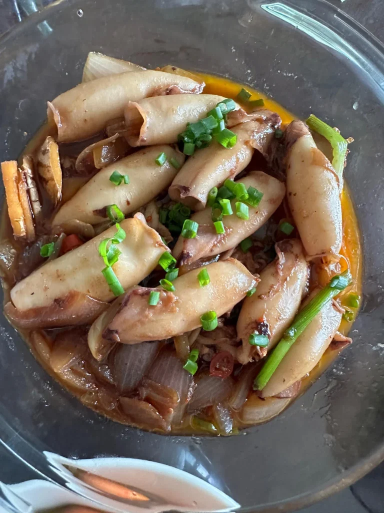 Stir-fried Squid with Onion Soy Sauce