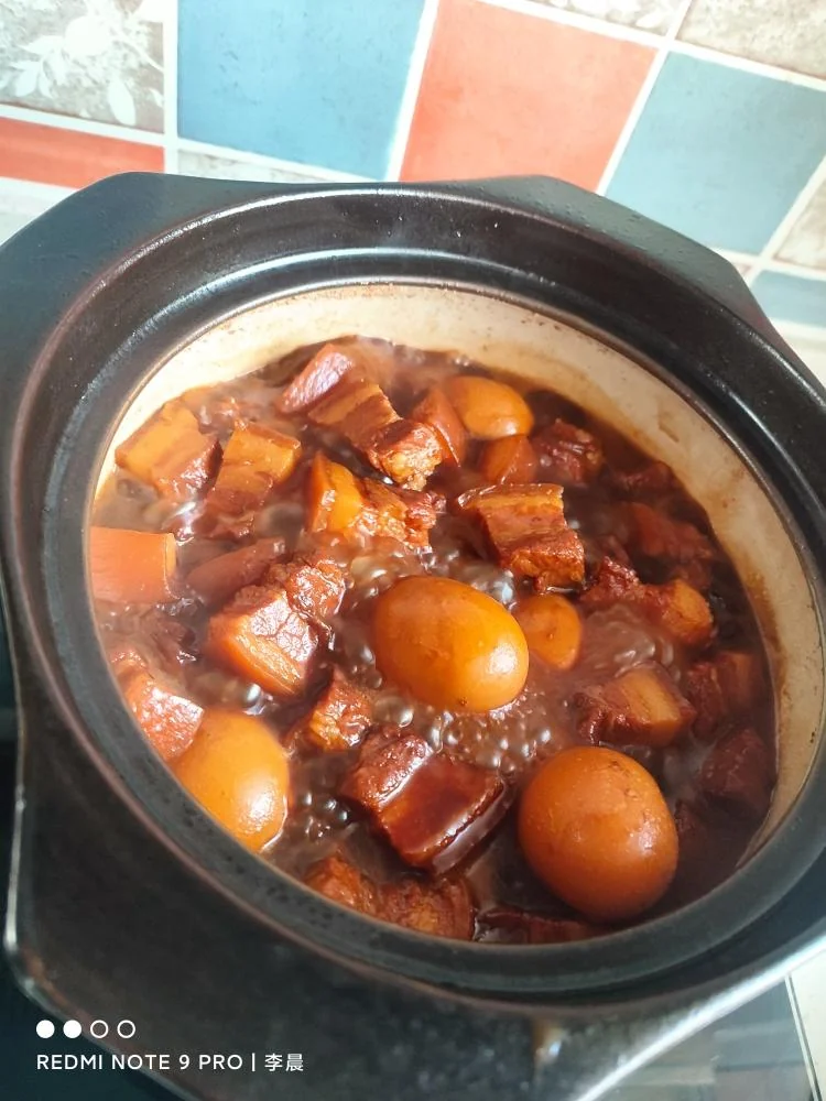 Homestyle Braised Pork Belly (Tender and Melt-in-Your-Mouth)