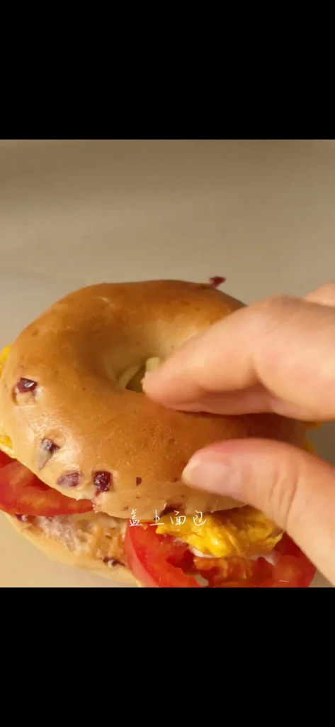10-Minute Breakfast Bagel Sandwich