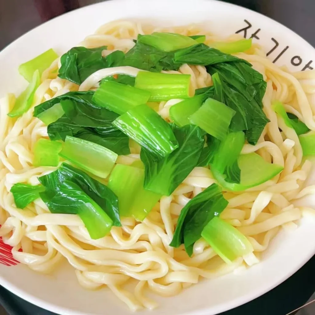 Beef Noodle Bowl with Stir-fried Topping