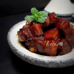 Shanghai-Style Braised Pork Belly