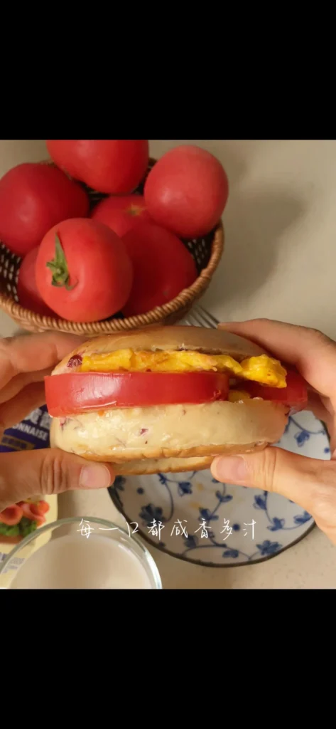 10-Minute Breakfast Bagel Sandwich