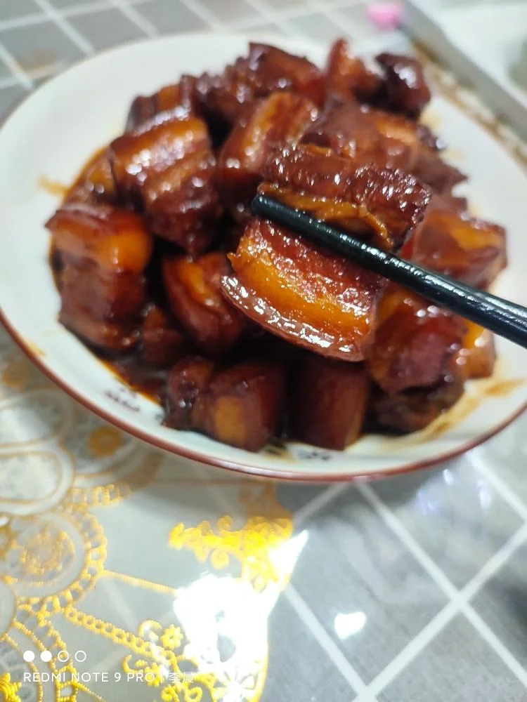 Homestyle Braised Pork Belly (Tender and Melt-in-Your-Mouth)