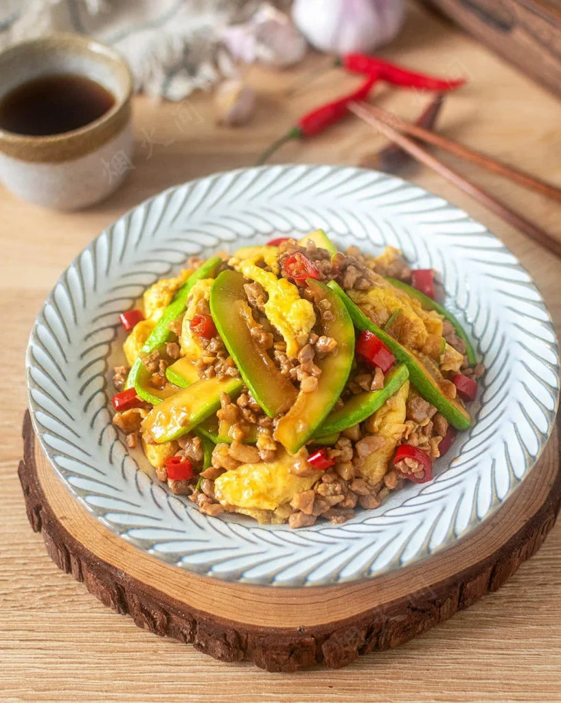 Stir-Fried Zucchini with Egg and Minced Pork