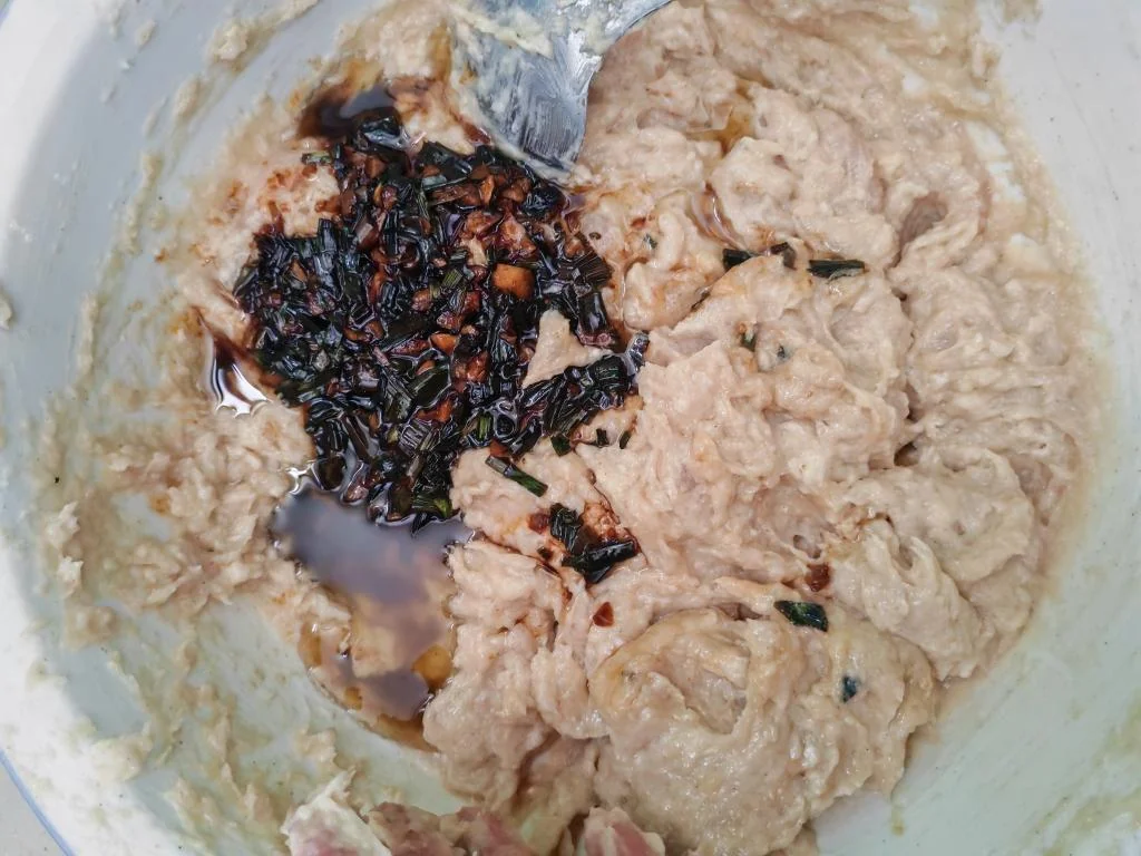 Steamed Chicken Roll