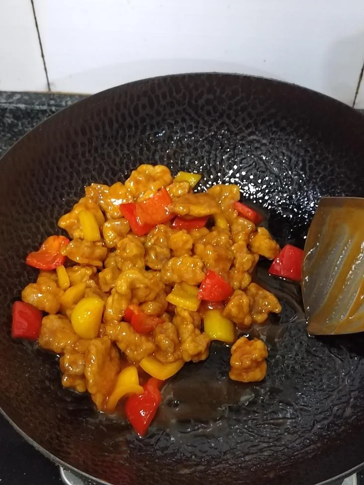 Sweet and Sour Pork (Gulu Rou)