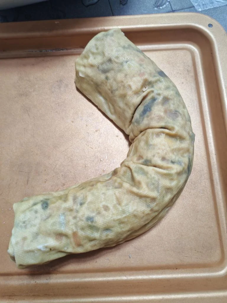 Steamed Chicken Roll