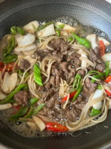 Hot and Sour King Oyster Mushroom & Beef Braised Noodles