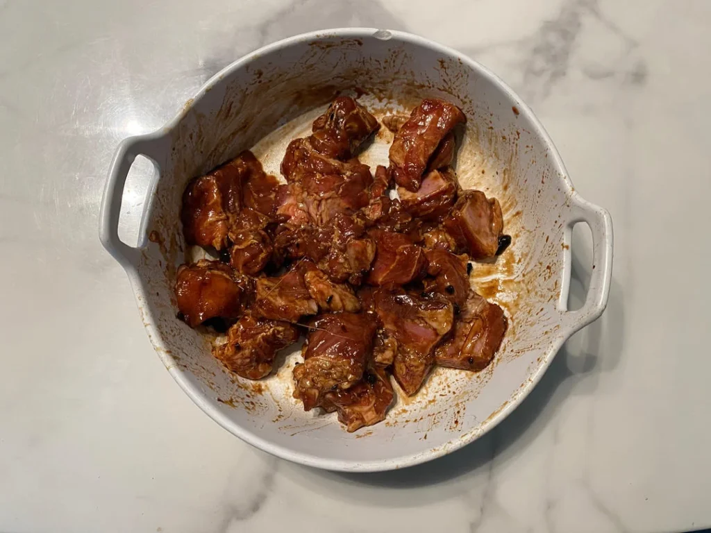 Sizzling Clay Pot Pork Ribs (Classic Cantonese)