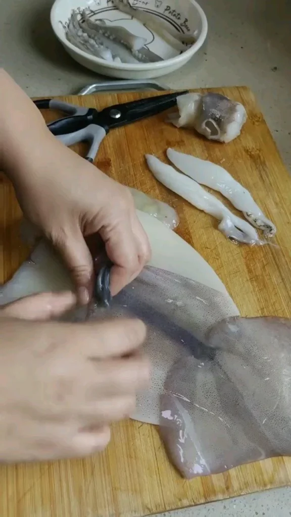 Three Musketeers Squid