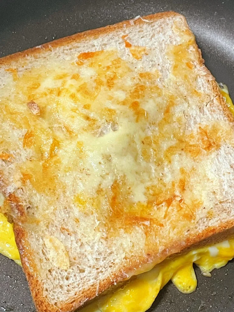 Whole Wheat Toast, Pineapple & Bacon Sandwich — 10-Minute Breakfast