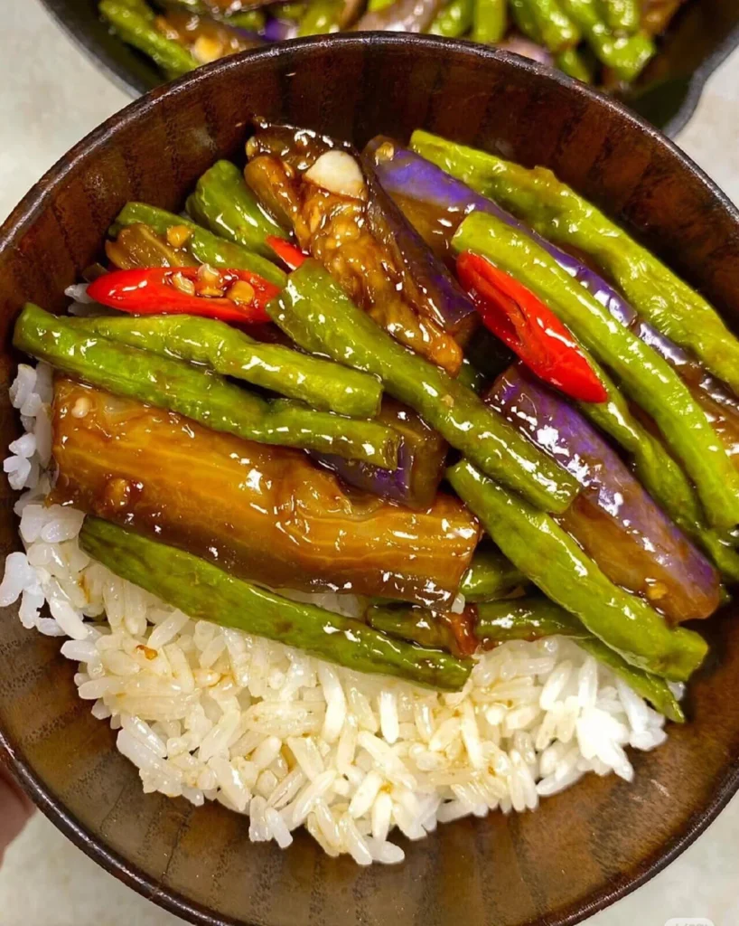 Braised Green Beans with Eggplant