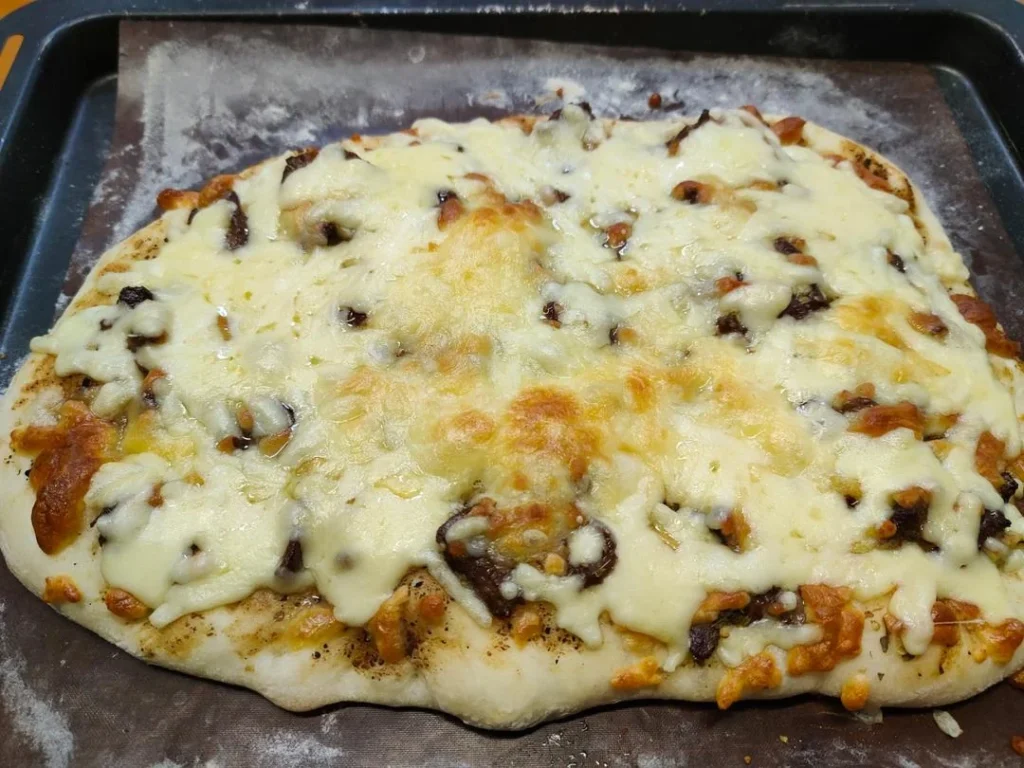 Black Truffle Beef Pizza