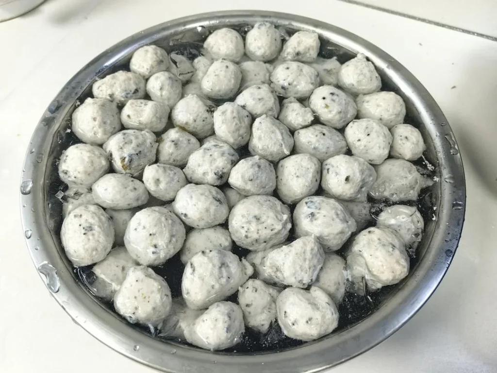 Seaweed Pork Meatballs