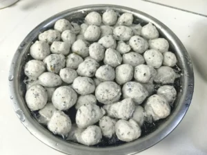 Seaweed Pork Meatballs