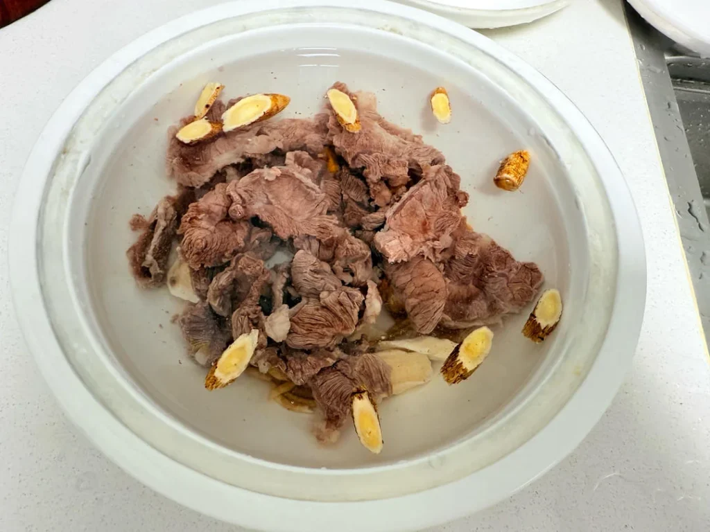 Nourishing Pseudostellaria Root and Beef Soup