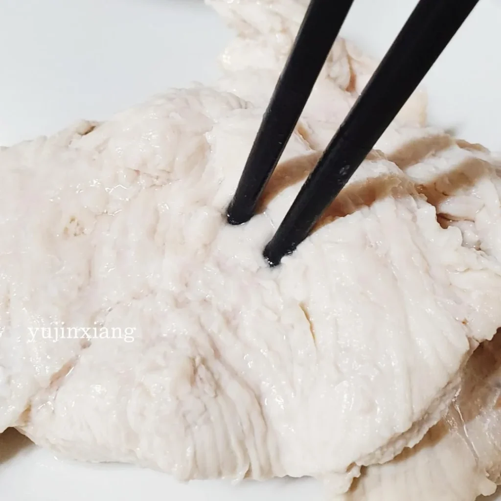 1-Minute Poached Chicken Breast (Tender, Soft & Effortless)