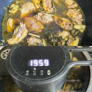 Braised Duck with Pickled Mustard Greens