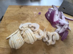 Quick Stir-Fried Beef Udon Noodles