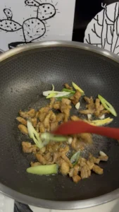 Quick Stir-fried Shredded Pork with Water Bamboo Shoots