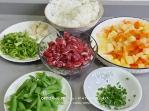 Stir-fried Beef with Potatoes