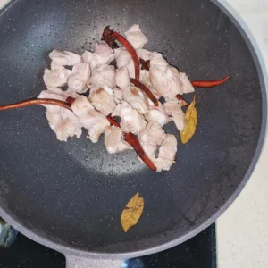 Steamed Silkworm Pupae, Eel, Abalone, and Pork Ribs