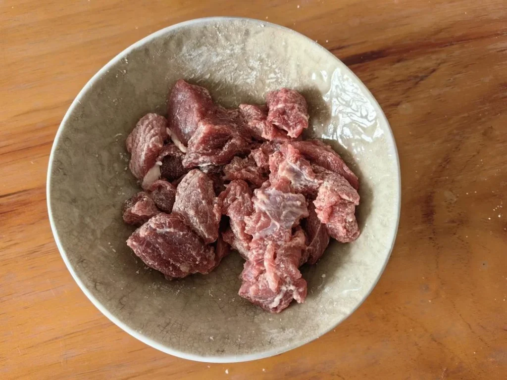 Dry Pot Potato and Beef Cubes