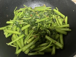 Spicy Stir-fried Water Spinach | Amazingly Easy Home-style Dish