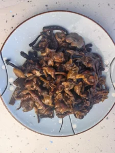 Stir-fried Hazelnut Mushrooms with Napa Cabbage – A Northeast Chinese Home Classic