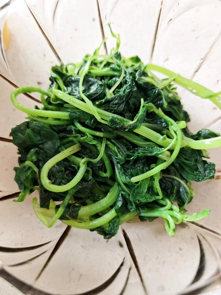 100 Home-Style Dishes: Amaranth in Superior Broth