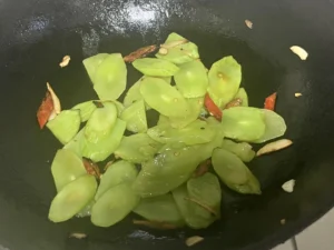 Stir-Fried Celtuce