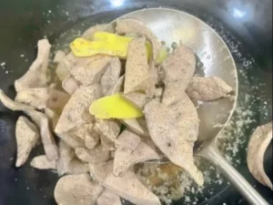 Blanched Pork Liver (Home-Style)
