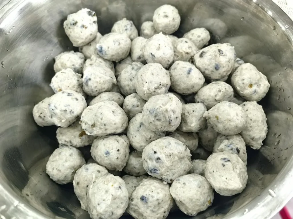Seaweed Pork Meatballs