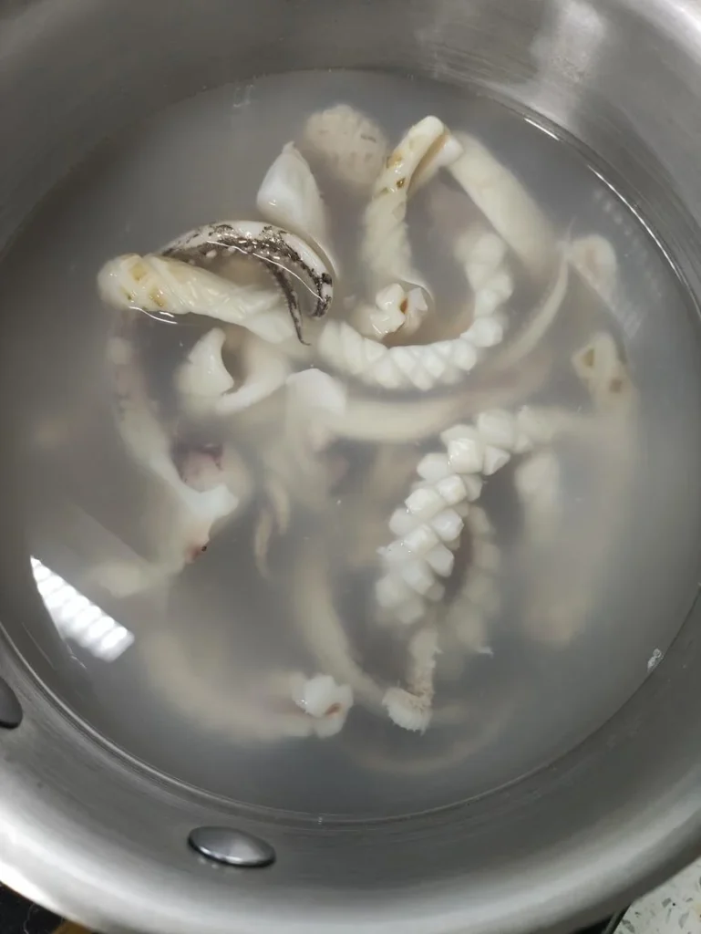 Stir-fried Squid with Gochujang Sauce