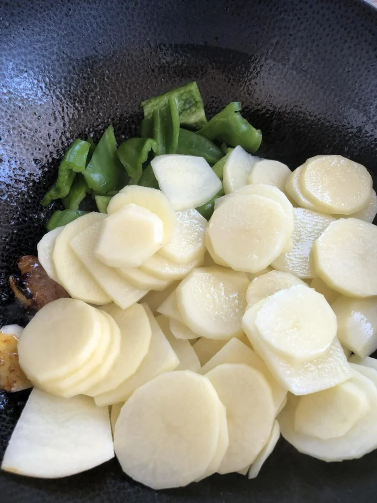 Dry-Fried Potato Slices (No Deep-Frying, No Water Added)
