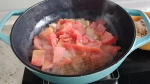 Tomato Velvety Pork Soup