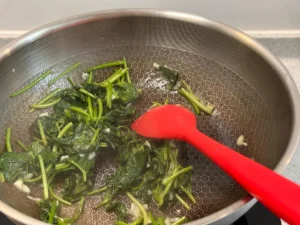 Garlic Sweet Potato Leaves (Quick Stir-fry)