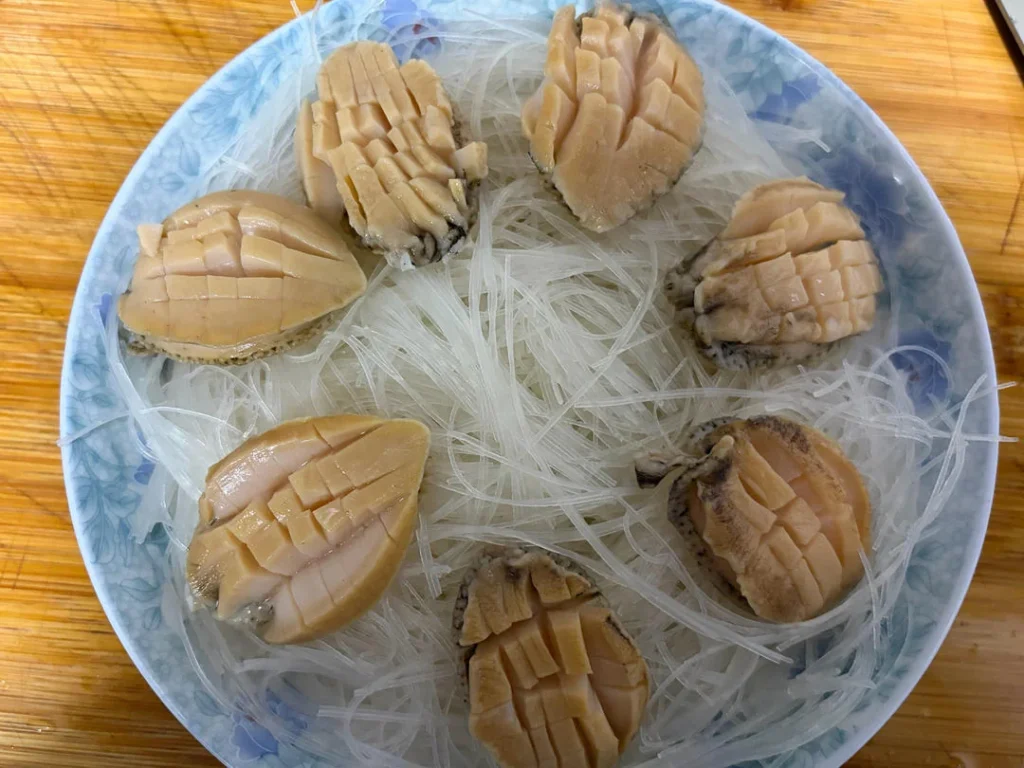 Garlic Vermicelli Steamed Abalone