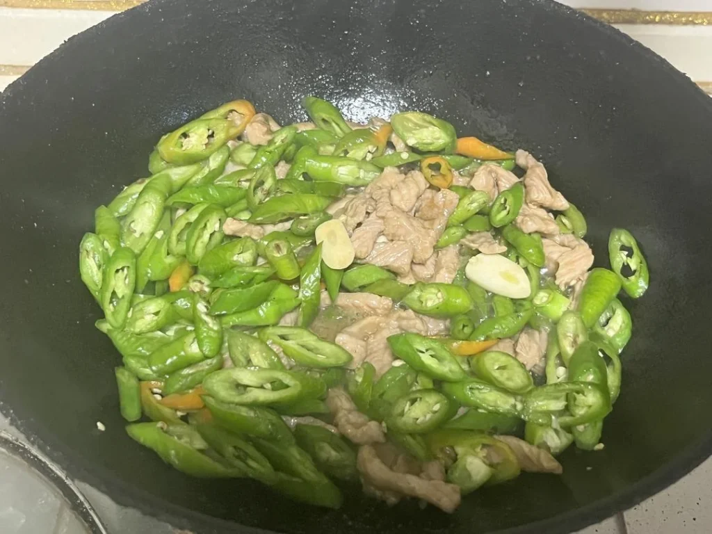 Chili Pork Stir-Fry — The Ultimate Home-Cooked Comfort Dish