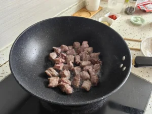 Dry Pot Potato and Beef Cubes