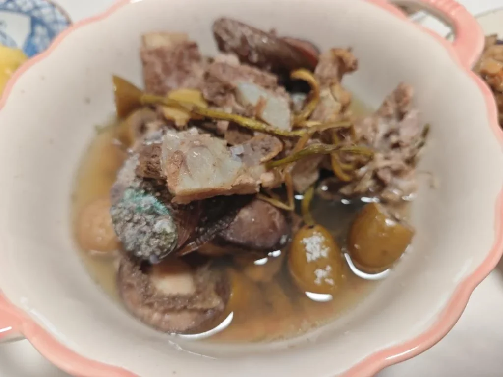 Easy Dendrobium, Chinese Olive, Abalone and Pork Rib Soup