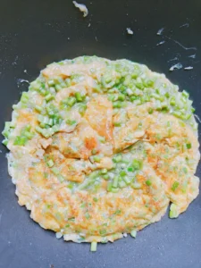 Stir-fried Eggs with Garlic Chives — Quick & Flavorful Home Cooking