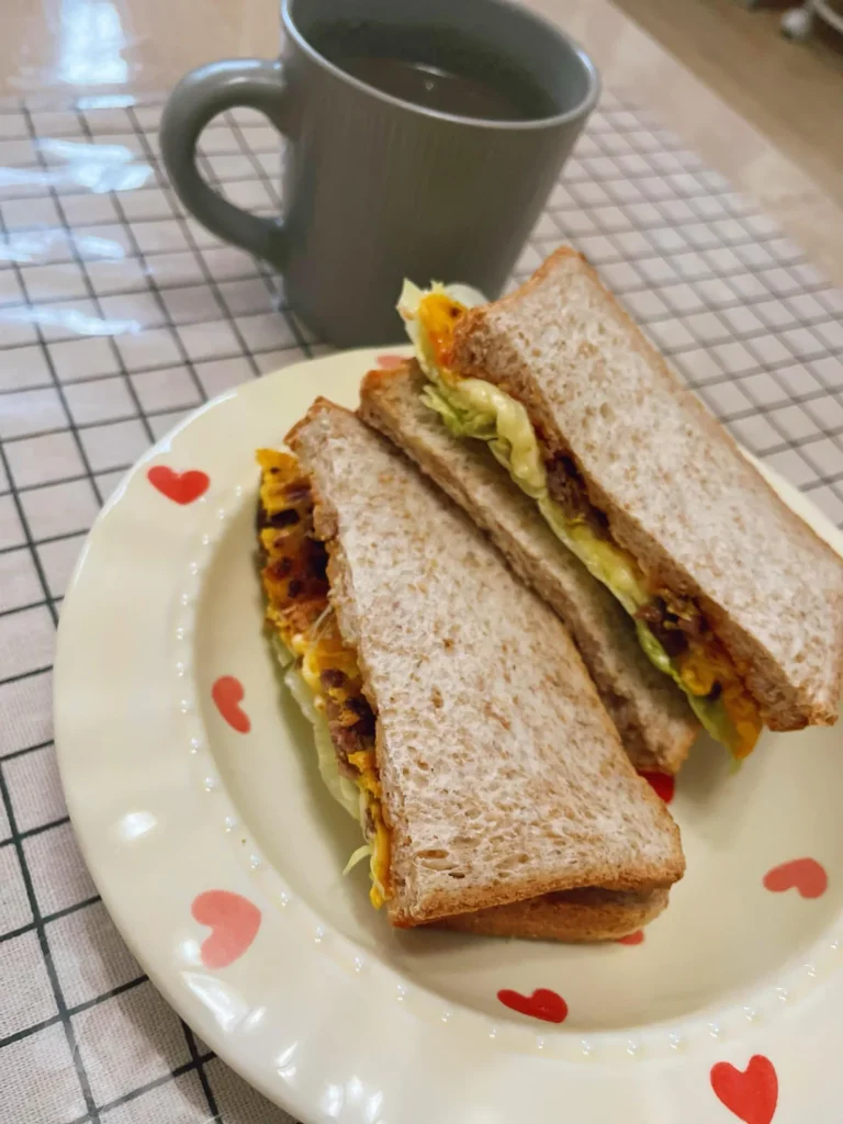 Quick & Easy One-Week Breakfast for High Schoolers