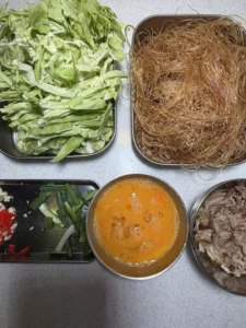 Quick & Easy Cabbage and Glass Noodles Stir-fry