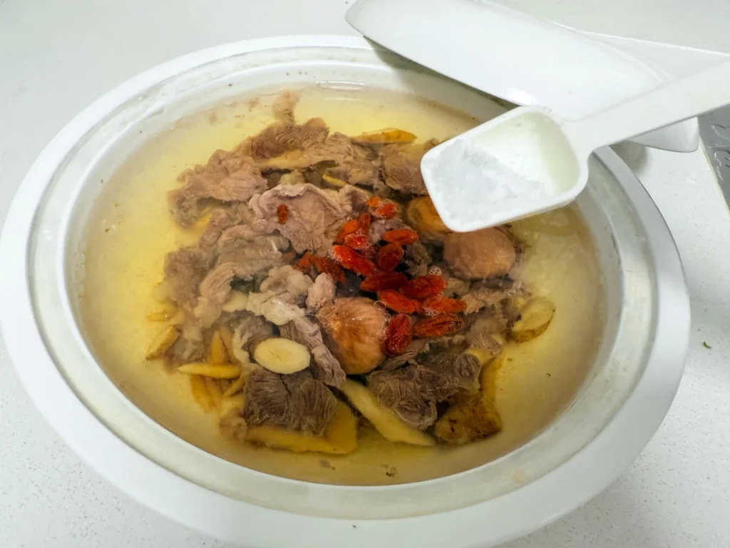 Nourishing Pseudostellaria Root and Beef Soup